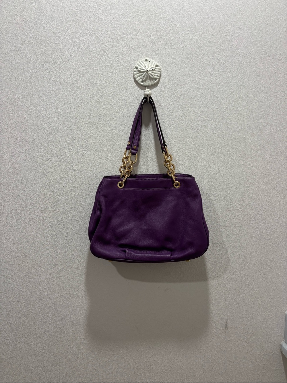 Michael Kors Purple Leather Shoulder Bag with Gold Accents - Picture 2 of 9